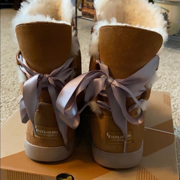 Koolaburra by Ugg Women’s Shazi Short - Picture 3 of 8